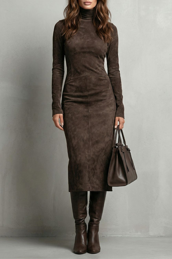 Levréne – Skulptierter Wildleder-Effekt – Turtleneck-Midi-Kleid