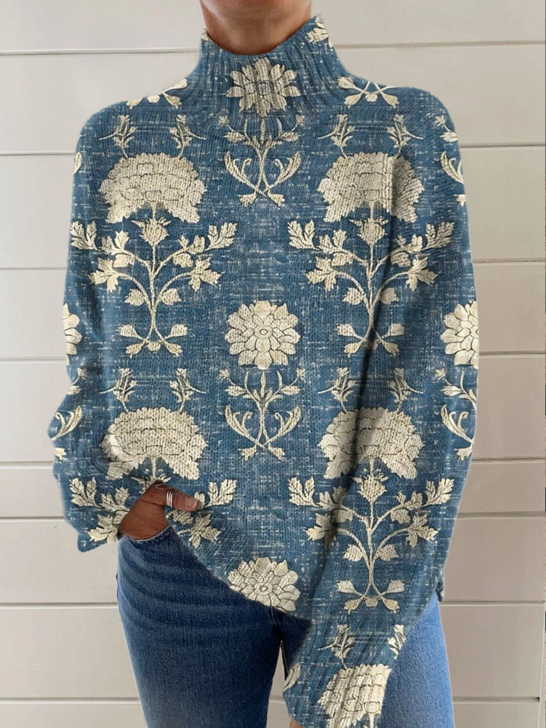 Eliza | Pullover mit floralem Stehkragen