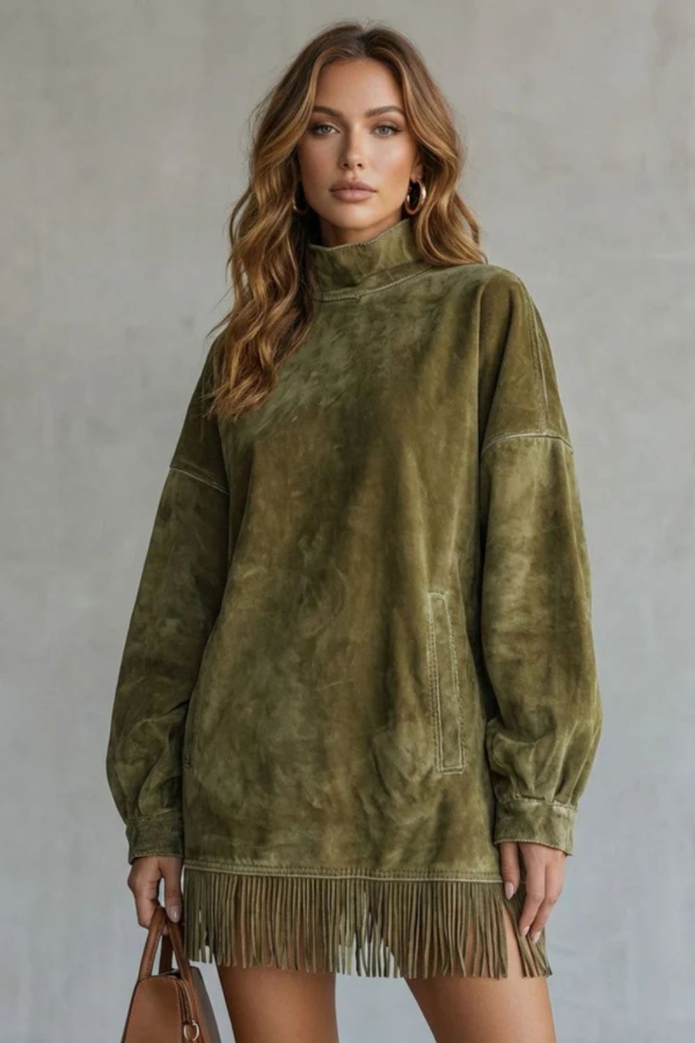 Viretta – Wildleder-Fransen-Detail – Rollkragen-Minikleid