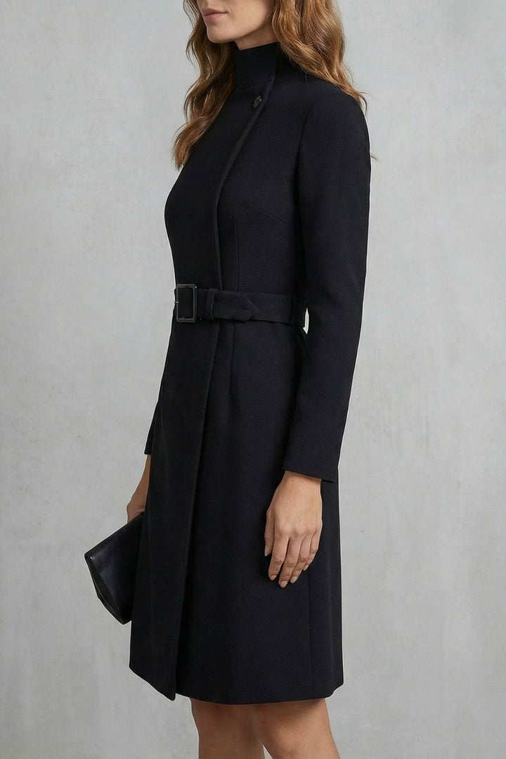 Nivara – Asymmetrischer Taillengürtel – A-Linien-Midi-Kleid
