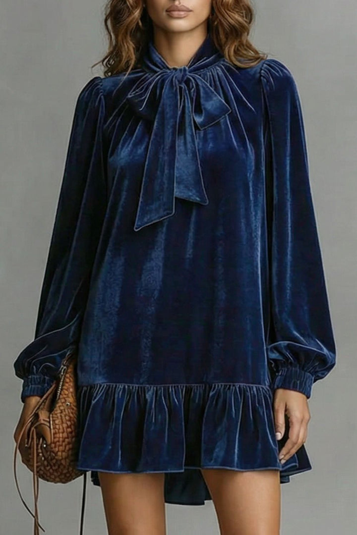 Velézia – Samt-Bow-Detail – Minikleid