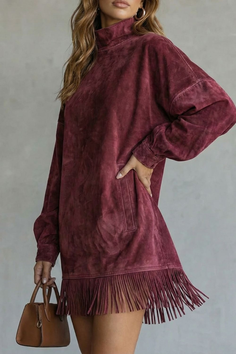 Viretta – Wildleder-Fransen-Detail – Rollkragen-Minikleid