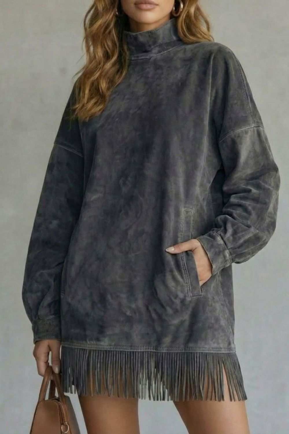 Viretta – Wildleder-Fransen-Detail – Rollkragen-Minikleid