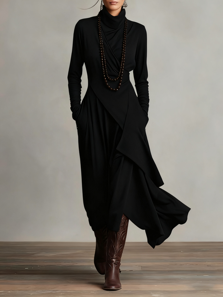 Vivienne | Asymmetrisches Maxikleid mit hohem Kragen